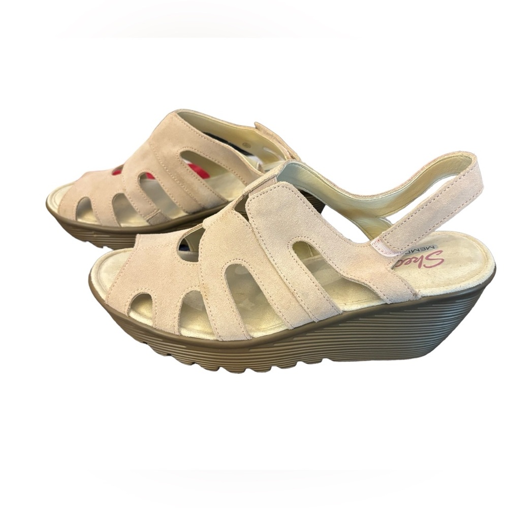 Skechers Women’s Beige Suede‎ Slingback Wedge Heels Sandals Size 8.5